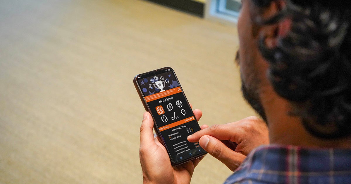 Photo by rawpixel.com, CC0 1.0