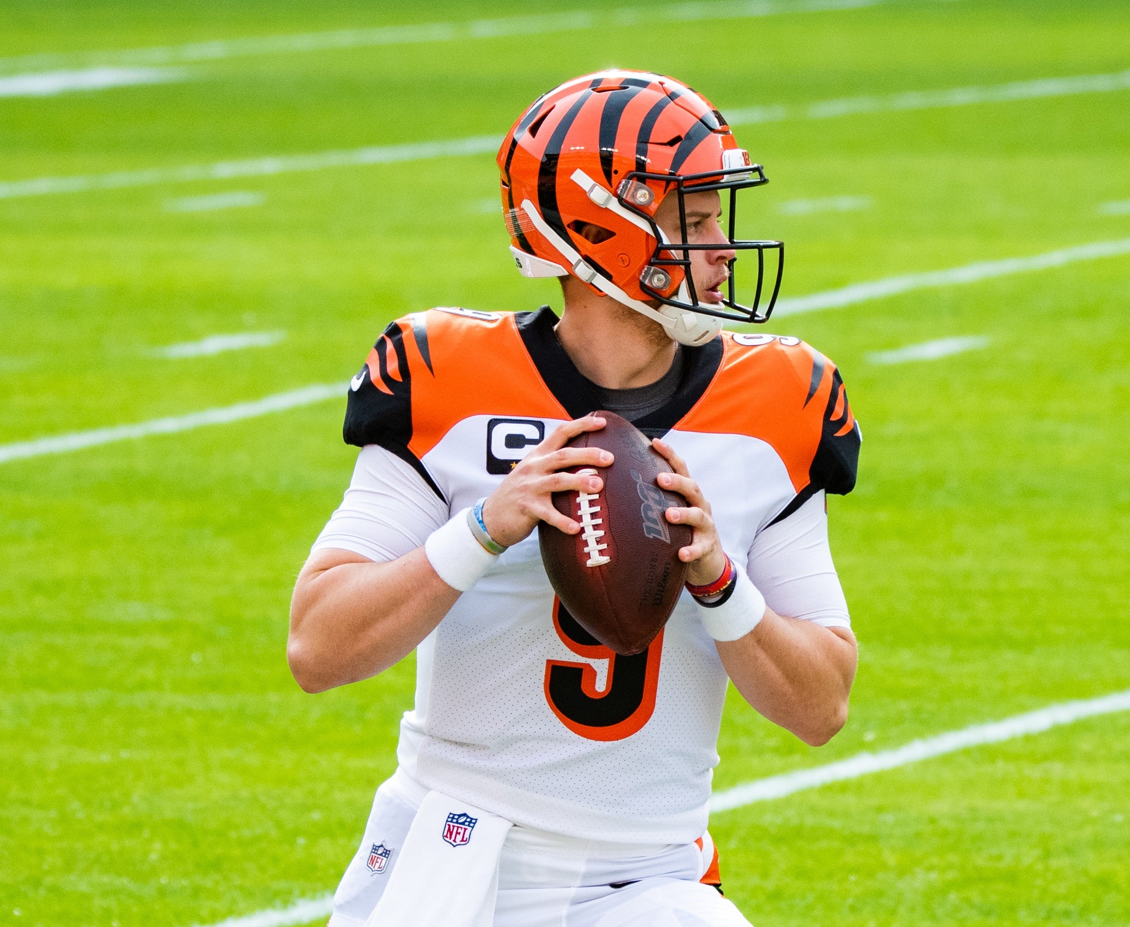 2025 Early NFL Futures Betting Odds Joe Burrow Favorite To Repeat As Passing TDKing 